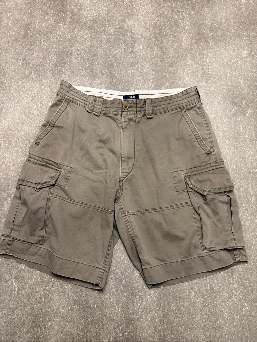 EUC Polo Ralph Lauren Men's 100% Cotton Gray/Khaki Cargo Shorts Size 36 / 9.5”